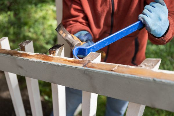 Deck Railing Replacement in Valencia