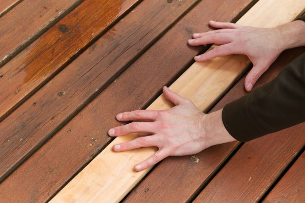 Deck Board Repair in Valencia