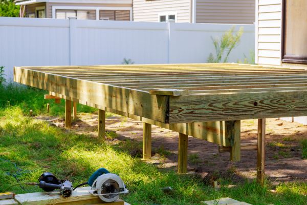 Cost of Elevated Deck Installation in Valencia