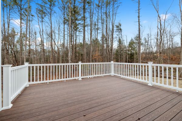 Deck Rail Repair in Valencia