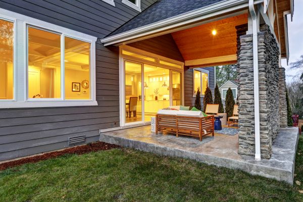 Cost of Back Porch Construction in Valencia