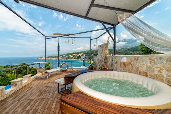 Cost of Spa Deck Construction in Valencia