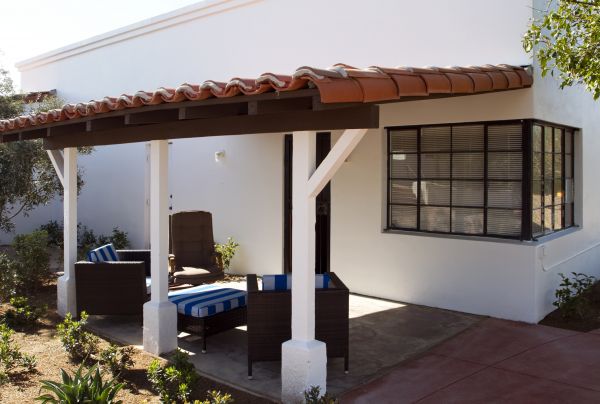 Patio Post Repair in Valencia