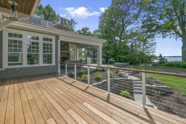 Wood Deck Installation in Valencia