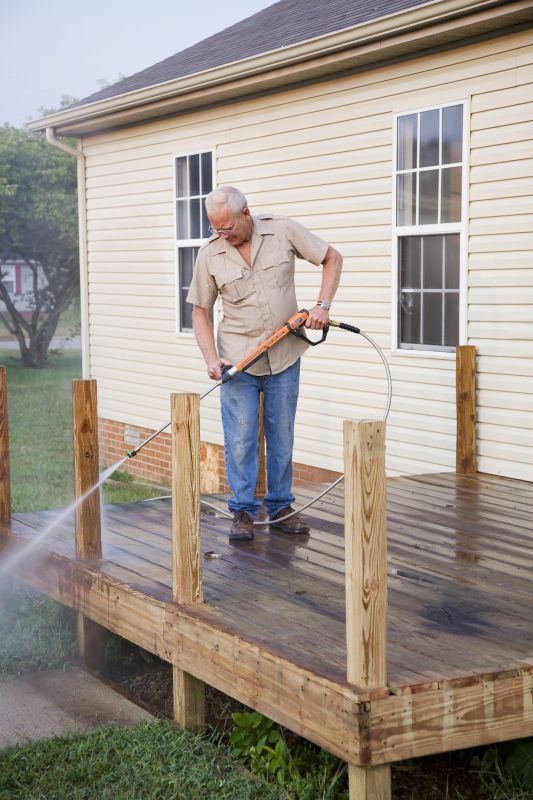 Deck Cleaning Experts